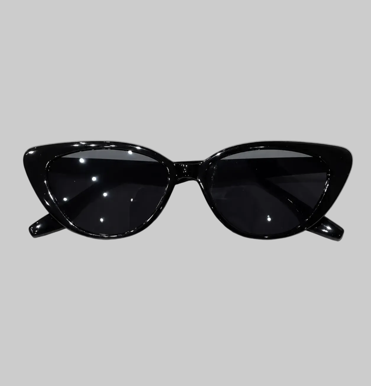 Milly’s Midnight Cat Eye