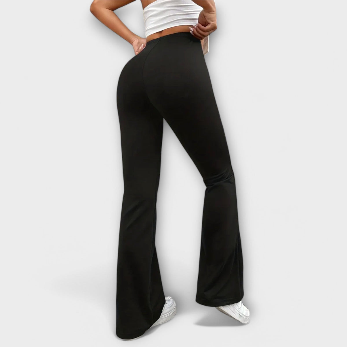 Serena - Relaxed Pants with Flared Leg